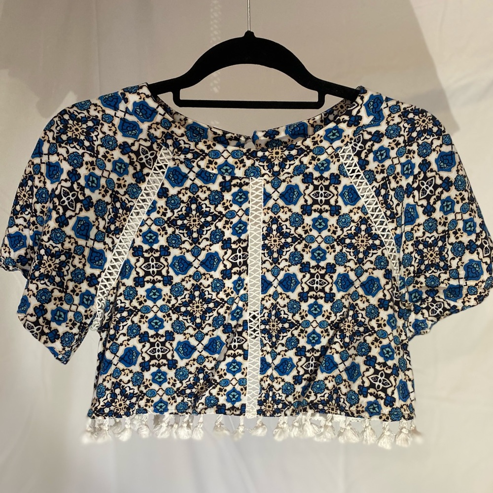 Open back crop